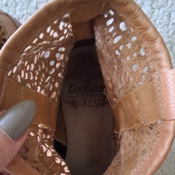 Coolway Tan Ankle Booties with Cut-Out Design - Picture 5 of 8